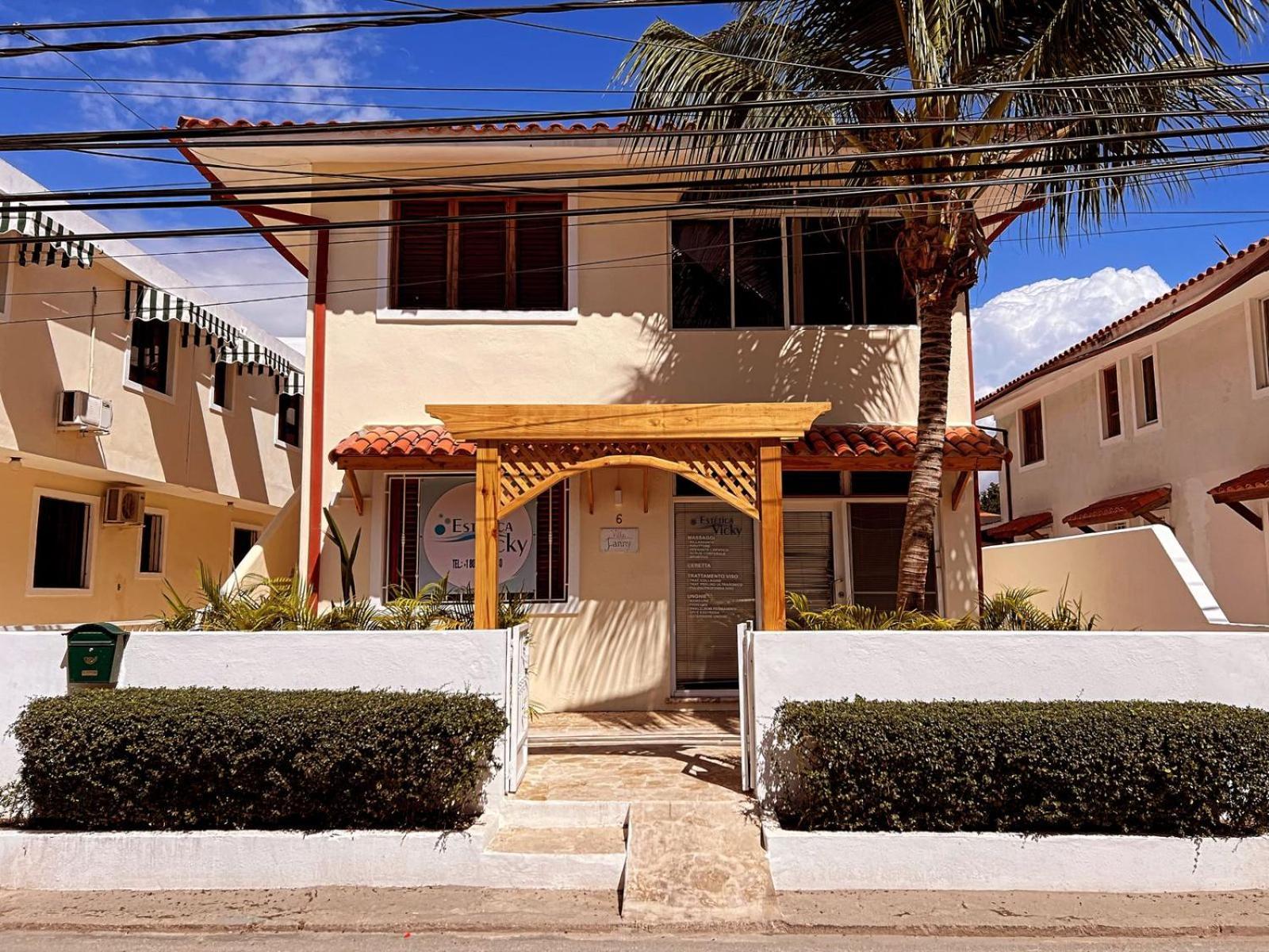 La Laguna Emy House酒店 外观 照片